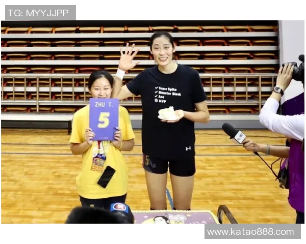 专访羽毛球明星陈敏深度剖析成功背后的努力与坚持 专访羽毛球明星陈敏深度剖析成功背后的努力与坚持