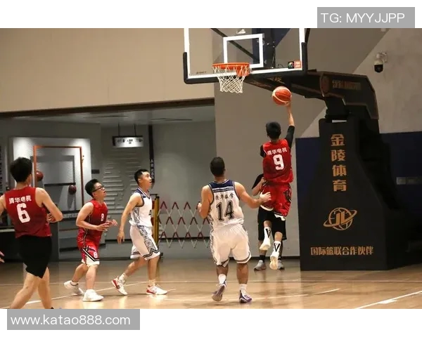 北京篮球队个人能力革新引发热议球员发展与战术调整的双重变革