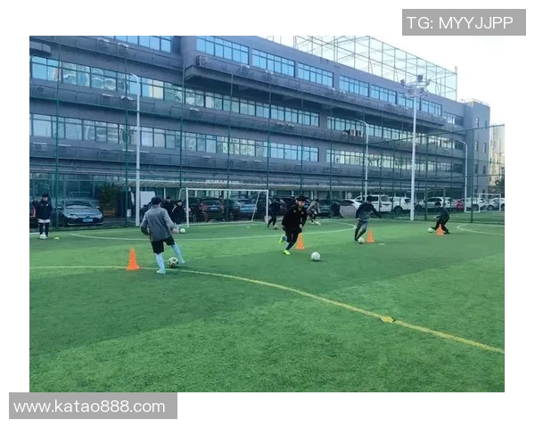 广州与上海足球队赛后心理素质分析与反思探讨