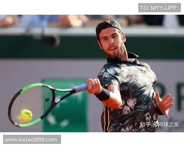 意大利足球明星雷神的传奇之路与辉煌成就探秘 意大利足球明星雷神的传奇之路与辉煌成就探秘