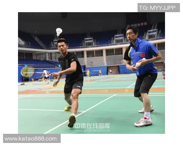 深圳羽毛球队的力量变革引发热议助力羽毛球运动蓬勃发展