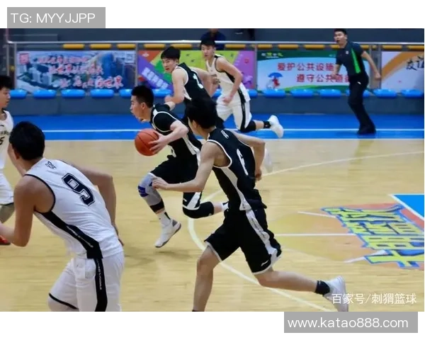 赛后分析:上海篮球队与南京篮球队的实力对决与战术较量 赛后分析:上海篮球队与南京篮球队的实力对决与战术较量