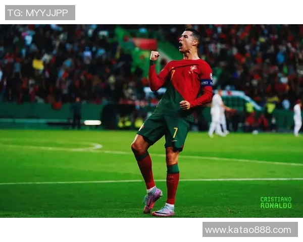 足球巨星C罗的传奇生涯与辉煌成就全景回顾 足球巨星C罗的传奇生涯与辉煌成就全景回顾