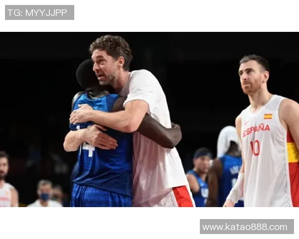 足球明星张贤秀的传奇人生与赛场辉煌成就全解析 足球明星张贤秀的传奇人生与赛场辉煌成就全解析