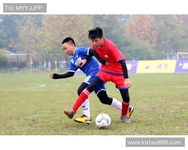 陕西足球的璀璨星光：那些曾在这片土地上闪耀的足球明星们