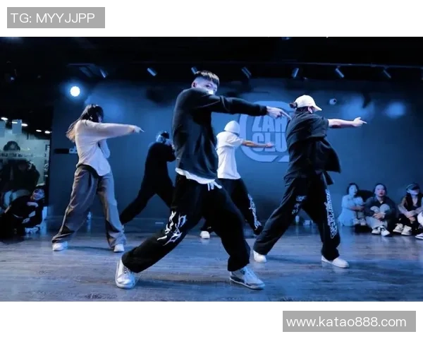 街舞热点:解读南京街舞队的防反 街舞热点:解读南京街舞队的防反