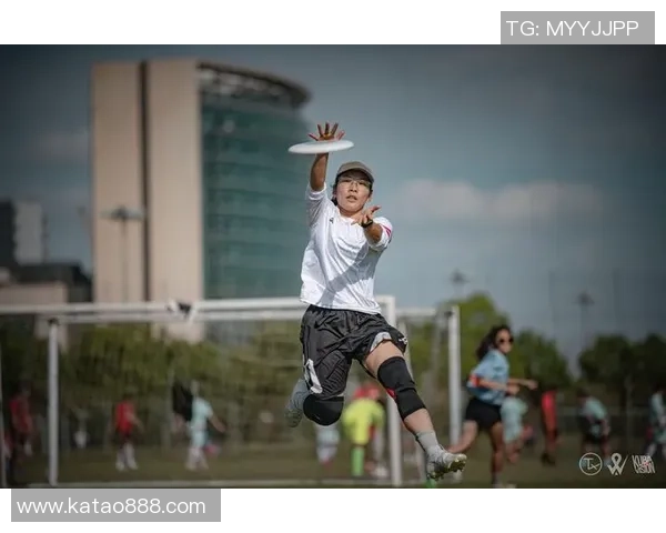 攀岩联赛特别报道：深圳飞盘队的转型之路